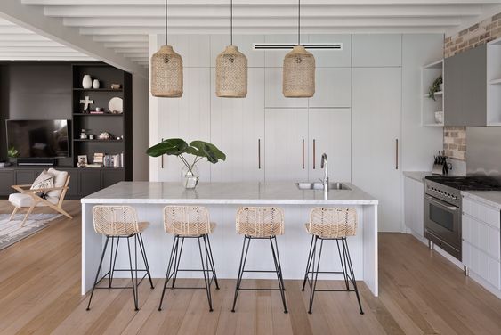 White coastal kitchen design by Homefix